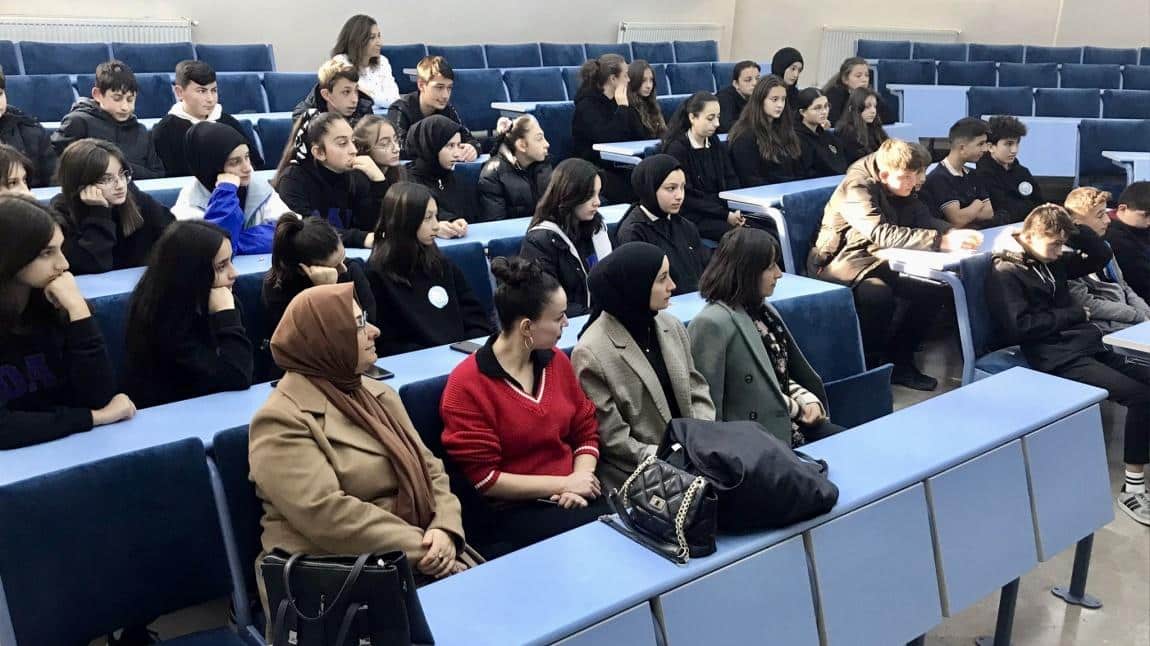 Öğrencilerimiz Trabzon Üniversitesinde Düzenlenen Farkındalık Eğitimine Katıldı